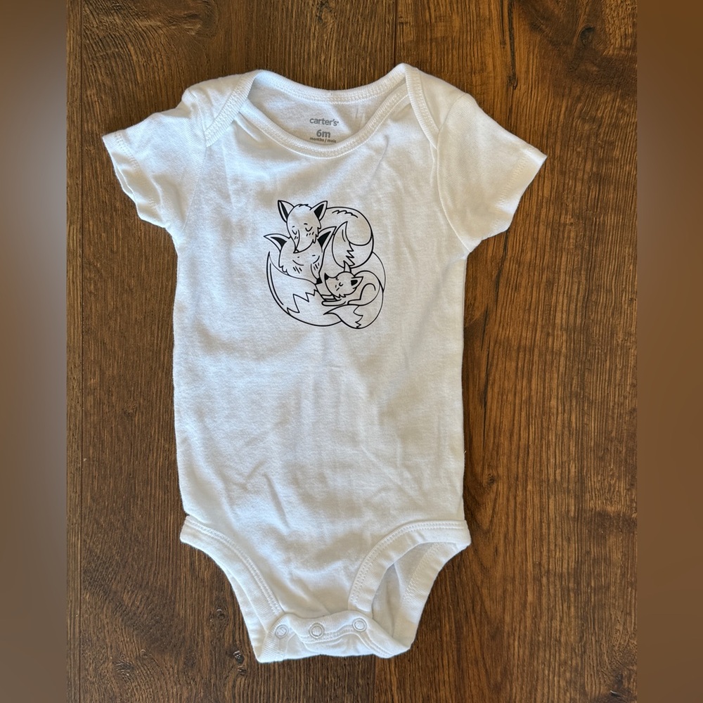 ✨4/$15✨ Fox Baby Onesie Carter’s Size 6 Months